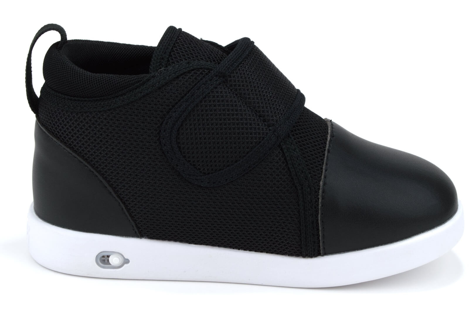 Squeaky Toddler Shoes | Skull & Crossbones -- ikiki Shoes