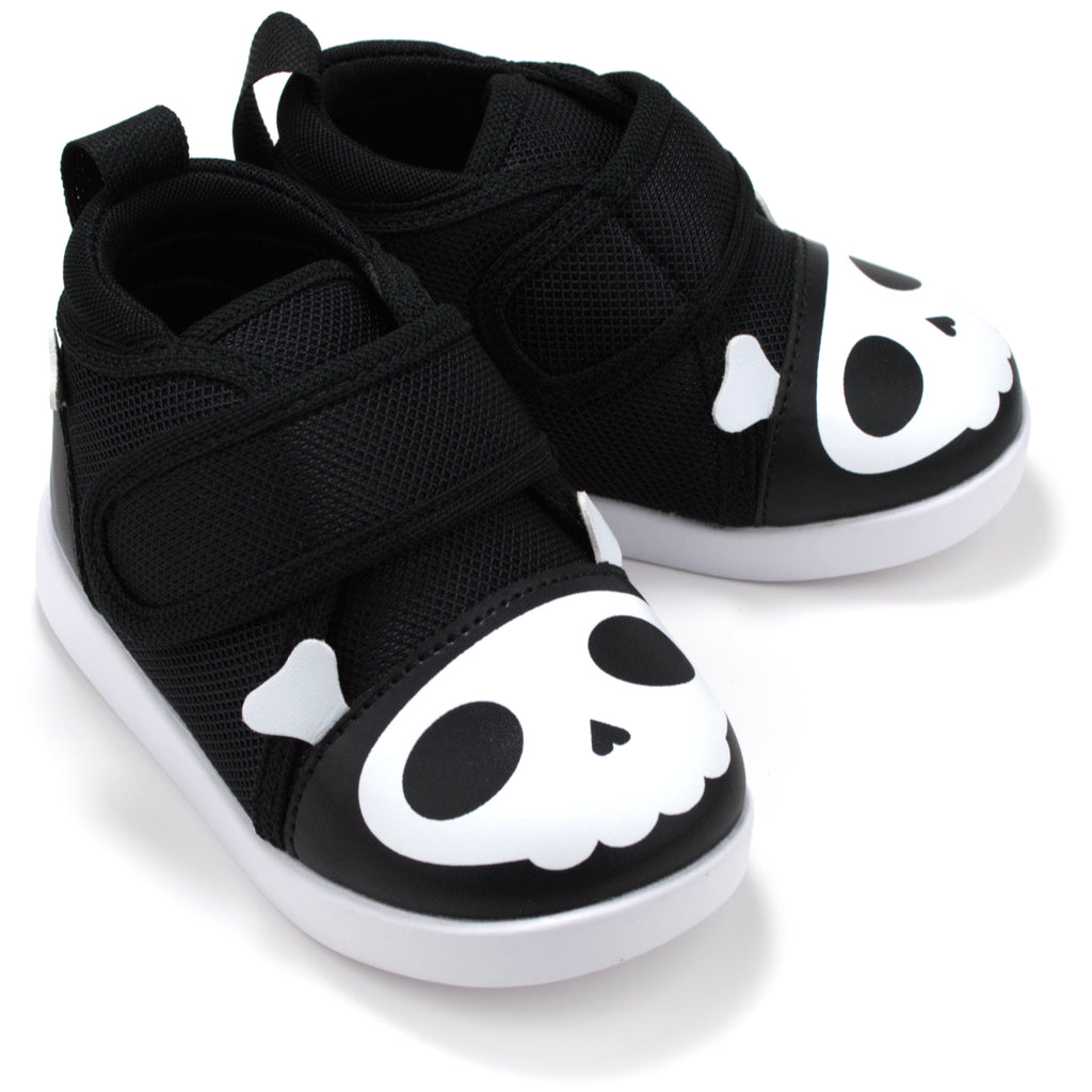 Skull & Crossbones Pirate  Squeaky Toddler Shoes | Black/White Version 2.0 2025