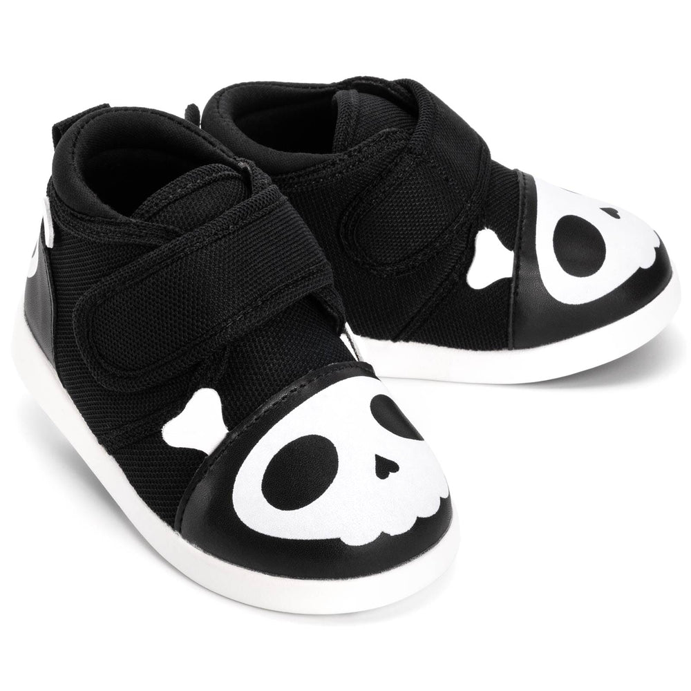 
                  
                    Skull & Crossbones Pirate Toddler Shoes | Black/White Squeaky Shoes ikiki® Shoes Size 4 
                  
                